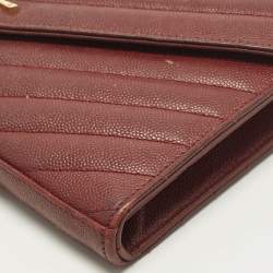 مملوكة مسبقًا Saint Laurent Cassandre Red Matelassé Leather Wallet on Chain