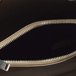 مملوكة مسبقًا حقيبة يد سان لوران ساك دو جور كلاسيك بيبي جل د بيج داكن