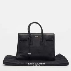 مملوكة مسبقًا حقيبة يد توت سان لوران كلاسيك س اك دي جور صغيرة جلد أسود