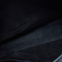 مملوكة مسبقًا حقيبة يد توت سان لوران كلاسيك ساك دي جور صغيرة جلد أسود