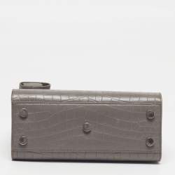 مملوكة مسبقًا حقيبة يد سان لوران نانو ساك دي جور كلاسيك جلد منقوش بشكل تمساح