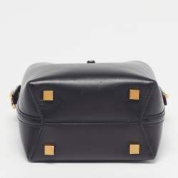 Pre Owned Saint Laurent Le 37 Mini Black Leather Bucket Bag