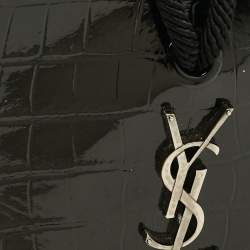 مملوكة مسبقًا Saint Laurent Heart Tassel Black Croc Embossed Patent Leather Clutch
