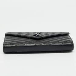 مملوكة مسبقًا Saint Laurent Monogram Envelope Black Matelassé Leather Wallet on Chain