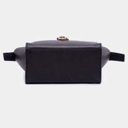 مملوكة مسبقًا Saint Laurent Paris Black Toy Leather Monogram Cabas