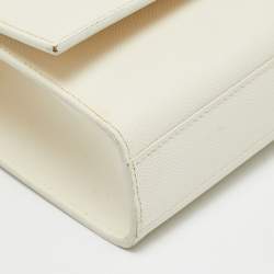 مملوكة مسبقًا حقيبة كتف سان لوران جلد بيج متوسطة كيت