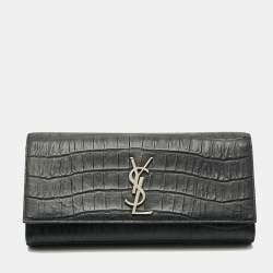 مملوكة مسبقًا Saint Laurent Cassandre Black Croc Embossed Leather Clutch