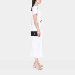 مملوكة مسبقًا Saint Laurent Paris Black Grain De Poudre Cassandre Envelope Chain Wallet