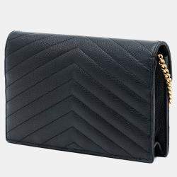 مملوكة مسبقًا Saint Laurent Paris Black Grain De Poudre Cassandre Envelope Chain Wallet