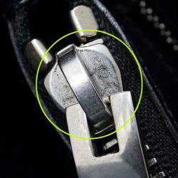 Pre Owned حقيبة كتف سان لوران لولو كبيرة سلسلة مبطنة أسود جلد خروف