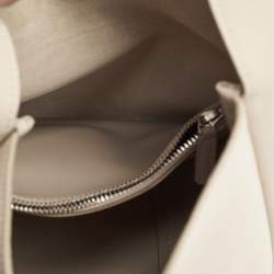 Pre Owned حقيبة كتف سان لوران لو 5 إلى 7 جلد بيج ناعم صغيرة