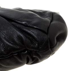 Pre Owned حقيبة كلتش سان لوران جلد سوداء