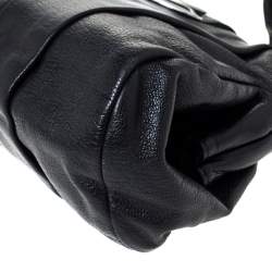 Pre Owned حقيبة كتف ايف سان لوران حلية شفاه قلاب جلد طيات أسود