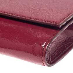 مملوكة مسبقًا Saint Laurent Dark Pink Patent Leather  Belle De Jour Clutch