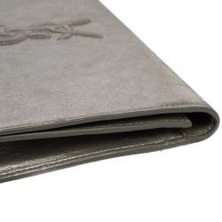 Pre Owned حقيبة كلاتش سان لوران باريس بل دو جور قلاب جلد لامعة خضراء نعناية