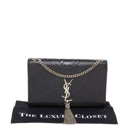 مملوكة مسبقًا حقيبة كتف سان لوران كاتي شراشيب متوسطة جلد ثعبان سوداء