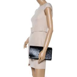 مملوكة مسبقًا حقيبة كلتش سان لوران بل دو جور جلد لامعة سوداء 