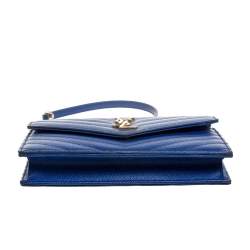 مملوكة مسبقًا Saint Laurent Blue Matelassé Leather Monogram Envelope Wallet on Chain