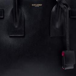مملوكة مسبقًا حقيبة يد سان لوران باريس ساك دو جور كلاسيك صغيرة جلد سوداء