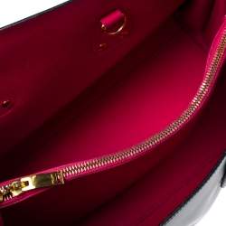 مملوكة مسبقًا حقيبة يد سان لوران باريس ساك دو جور كلاسيك صغيرة جلد سوداء