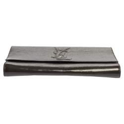 مملوكة مسبقًا حقيبة كلتش سان لوران بل دو جور قلاب جلد لامع أخضر زيتونى