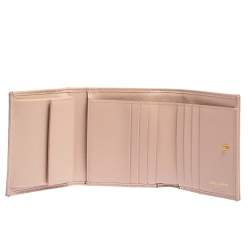 مملوكة مسبقًا Saint Laurent Nude Pink Matelassé Leather Monogram Trifold Wallet