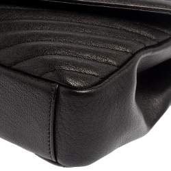 مملوكة مسبقًا حقيبة سان لوران كوليدج جلد أسود نفط شيفرون مبطن بيد علوية