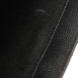  مملوكة مسبقًا حقيبة كتف سان لوران إنفيلوب جلد شيفرون مبطن مونوغرامي أسود 