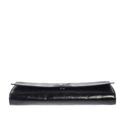 مملوكة مسبقًا Yves Saint Laurent Black Patent Leather Belle De Jour Flap Clutch