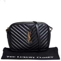 مملوكة مسبقًا Saint Laurent Black Matelassé Leather Monogram Lou Camera Crossbody Bag