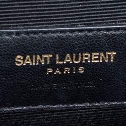 Pre Owned حقيبة كتف سان لوران جلد مبطن أحمر طراز مظروف