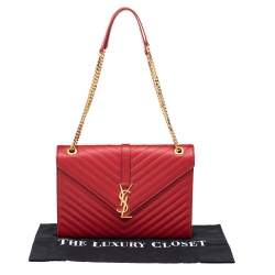 Pre Owned حقيبة كتف سان لوران جلد مبطن أحمر طراز مظروف