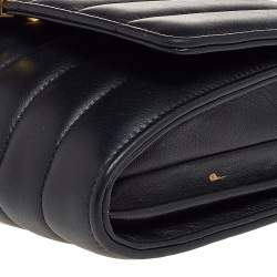 مملوكة مسبقًا Saint Laurent Black Quilted Leather Vicky Wallet On Chain