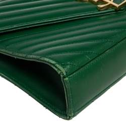 Pre Owned Saint Laurent Green Chevron Leather Medium Cassandre Flap Shoulder Bag