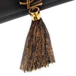 مملوكة مسبقًا حقيبة كلتش سان لوران كيت جلد أسود مزينة دلاية بشراشيب