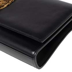 مملوكة مسبقًا حقيبة كلتش سان لوران كيت جلد أسود مزينة دلاية بشراشيب