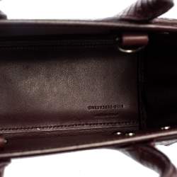 مملوكة مسبقًا حقيبة يد سان لوران نانو كلاسيك ساك دو جور جلد نقش تمساح عنابي