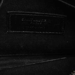 مملوكة مسبقًا حقيبة صغيرة سان لوران بيل مونوغرامي جلد مبطن ماتيلاسيه أسود