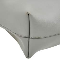 مملوكة مسبقًا حقيبة يد توتس سان لوران شوبر جلد رصاصي 