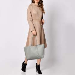 مملوكة مسبقًا حقيبة يد توتس سان لوران شوبر جلد رصاصي 