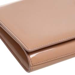 Pre Owned Saint Laurent Beige Patent Leather Belle De Jour Flap Clutch