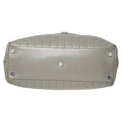 Pre Owned حقيبة كتف سان لوران لولو جلد ماتيلاس رصاصي كبيرة