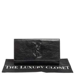 Pre Owned حقيبة كلتش أيف سان لوران بيل دو جور أسود لامع بقلاب