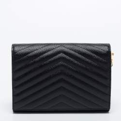 مملوكة مسبقًا Saint Laurent Black Matelassé Leather Cassandre Wristlet Pouch