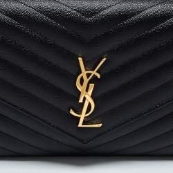 مملوكة مسبقًا Saint Laurent Black Matelassé Leather Cassandre Wristlet Pouch