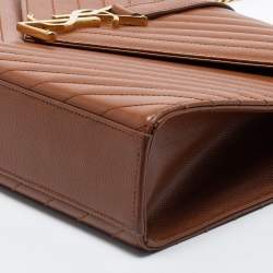 Pre Owned حقيبة كتف سان لوران جلد ماتيلاسيه عنابي كبيرة نمط الظرف بأحرف الشعار