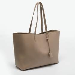 مملوكة مسبقًا Saint Laurent Beige Leather E/W Shopper Tote