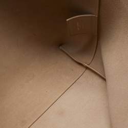 مملوكة مسبقًا Saint Laurent Beige Leather E/W Shopper Tote