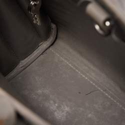 مملوكة مسبقًا Saint Laurent Grey Croc Leather Nano Classic Sac De Jour Tote