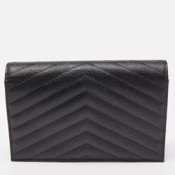 Pre Owned Saint Laurent Black Leather Cassandre Chain Clutch